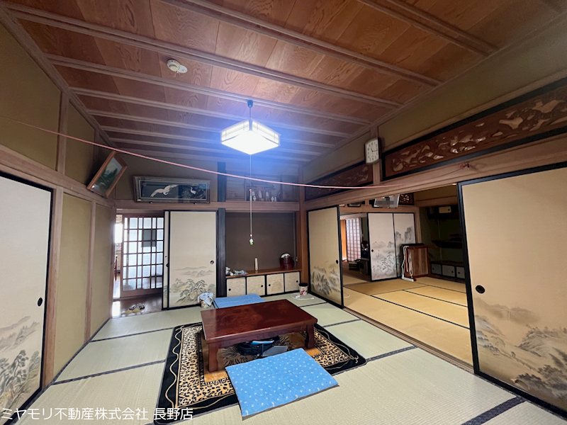 長野県上水内郡飯綱町芋川 内観写真（リビング）