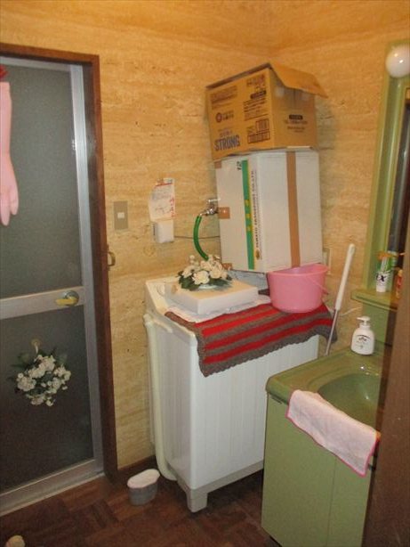 佐久市根岸　中古戸建 内観写真（洗面台・洗面所）