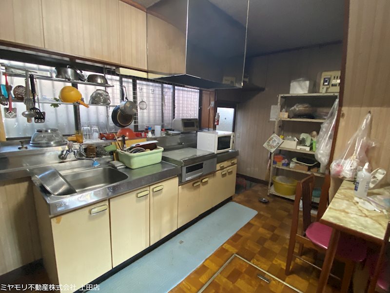 上田市諏訪形　中古戸建 内観写真（キッチン）