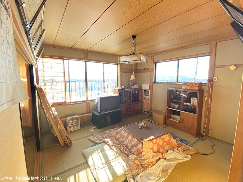 【契約済】東御市新屋　中古戸建 内観写真（リビング以外の居室）