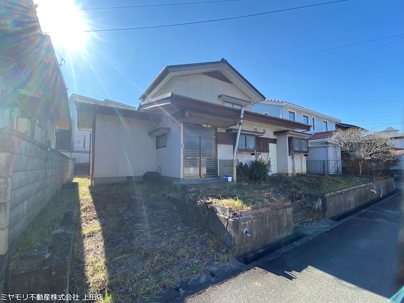 上田市上田原　土地 現地写真（前面道路含む現地写真）