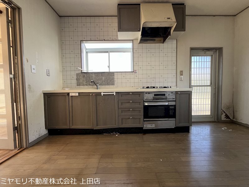上田市上田　中古戸建 内観写真（キッチン）