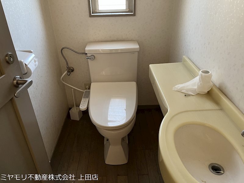 上田市上田　中古戸建 内観写真（トイレ）