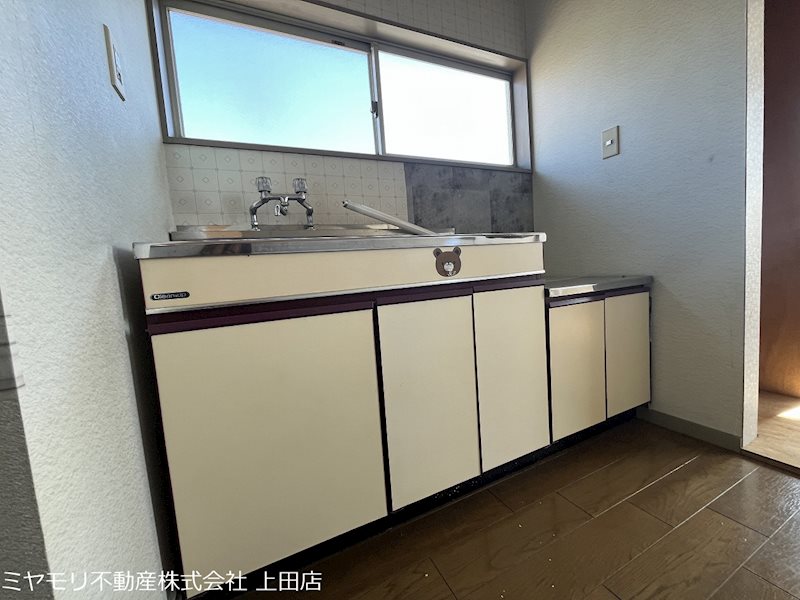 上田市上田　中古戸建 内観写真（キッチン）