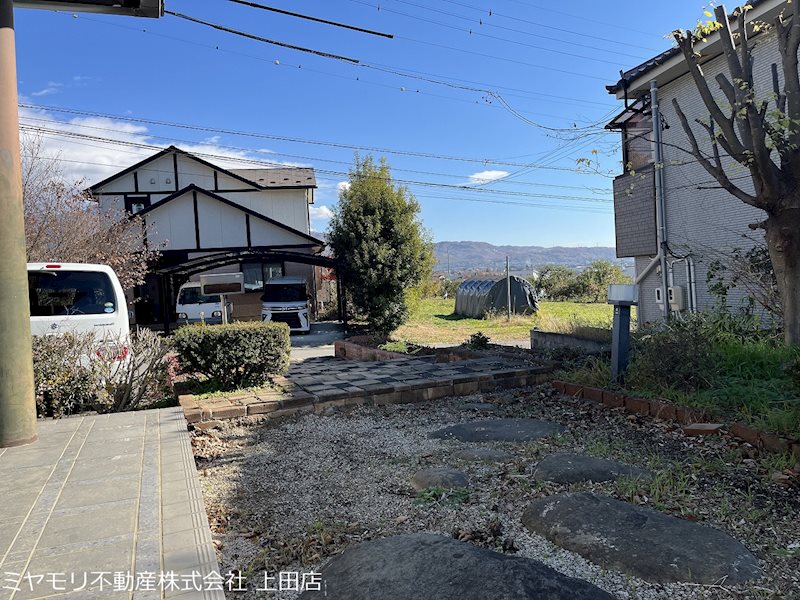 上田市上田　中古戸建 現地写真（庭）