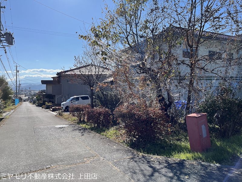 上田市上田　中古戸建 現地写真（前面道路含む現地写真）