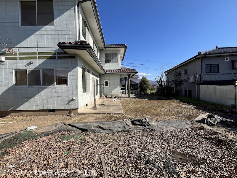 上田市上田　中古戸建 現地写真（庭）