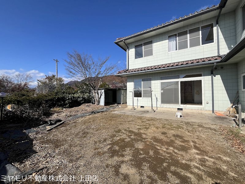 上田市上田　中古戸建 現地写真（庭）