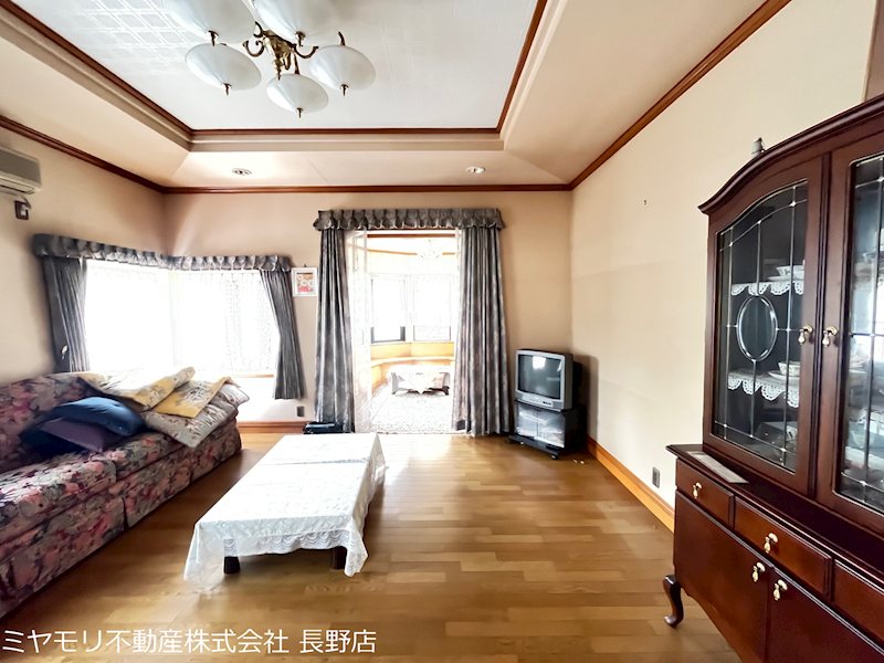 長野県中野市七瀬 内観写真（リビング）