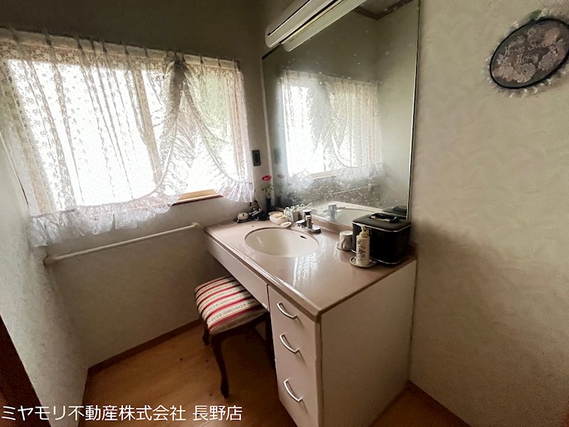 長野県中野市七瀬 内観写真（洗面台・洗面所）