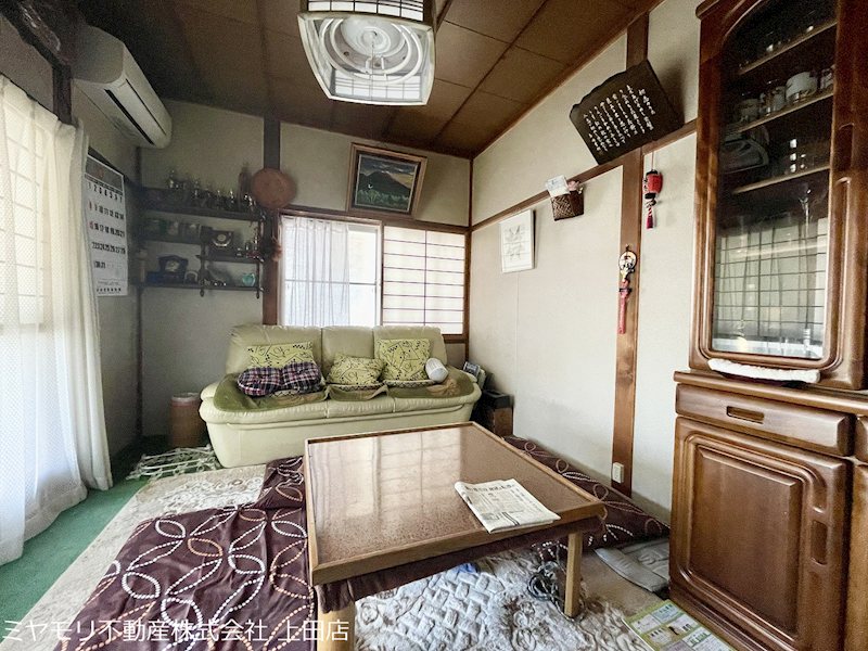 上田市上丸子　中古戸建 内観写真（リビング）