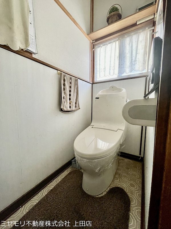 上田市上丸子　中古戸建 内観写真（トイレ）