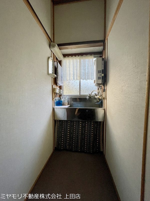 上田市上丸子　中古戸建 内観写真（洗面台・洗面所）