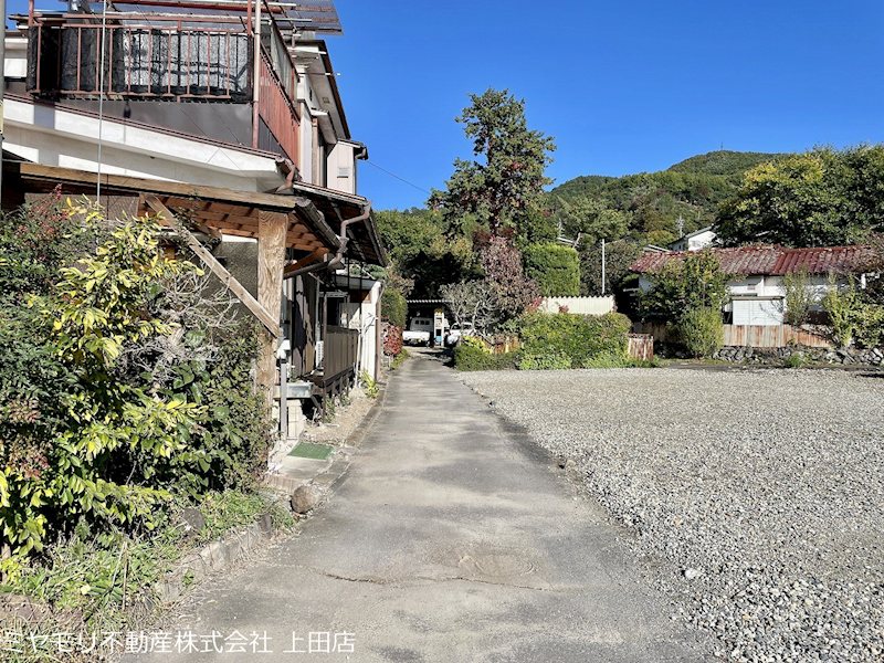 上田市上丸子　中古戸建 現地写真（前面道路含む現地写真）