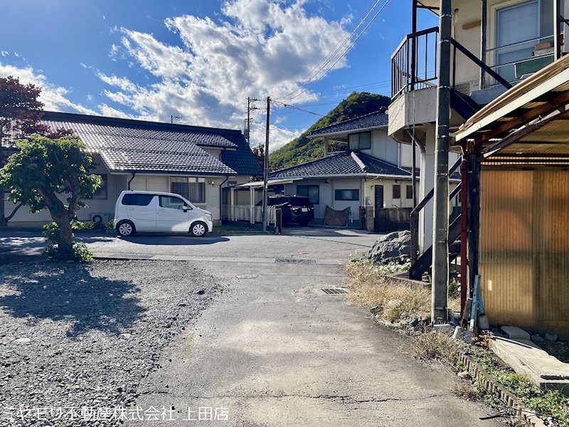 上田市上丸子　中古戸建 現地写真（前面道路含む現地写真）