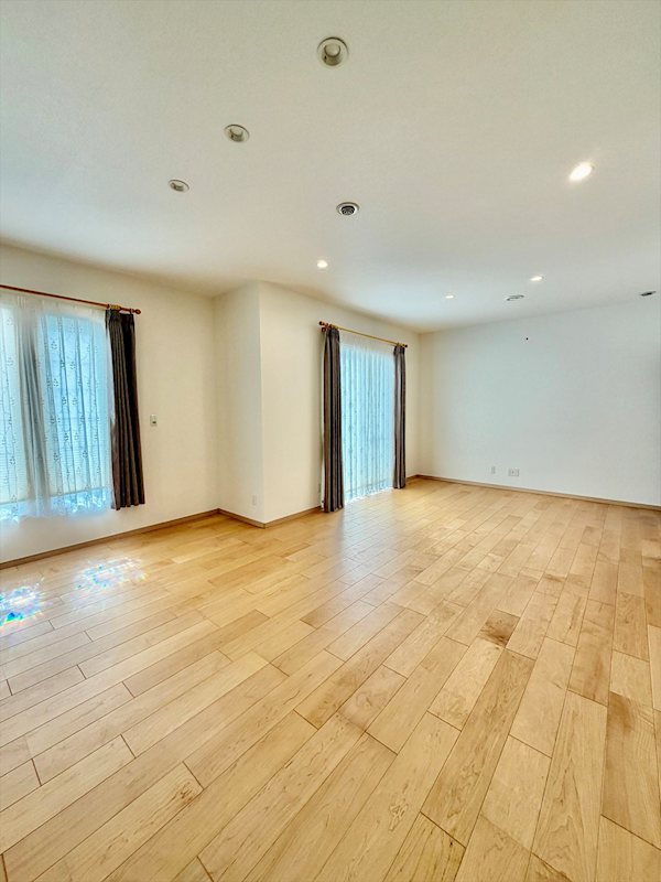 佐久市平賀　中古戸建 内観写真（リビング）