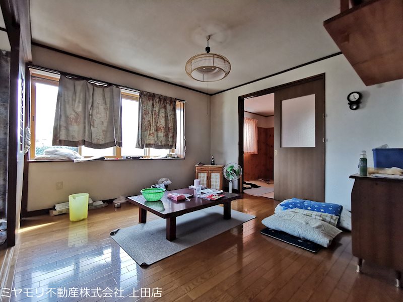 上田市生田　中古戸建 内観写真（リビング以外の居室）