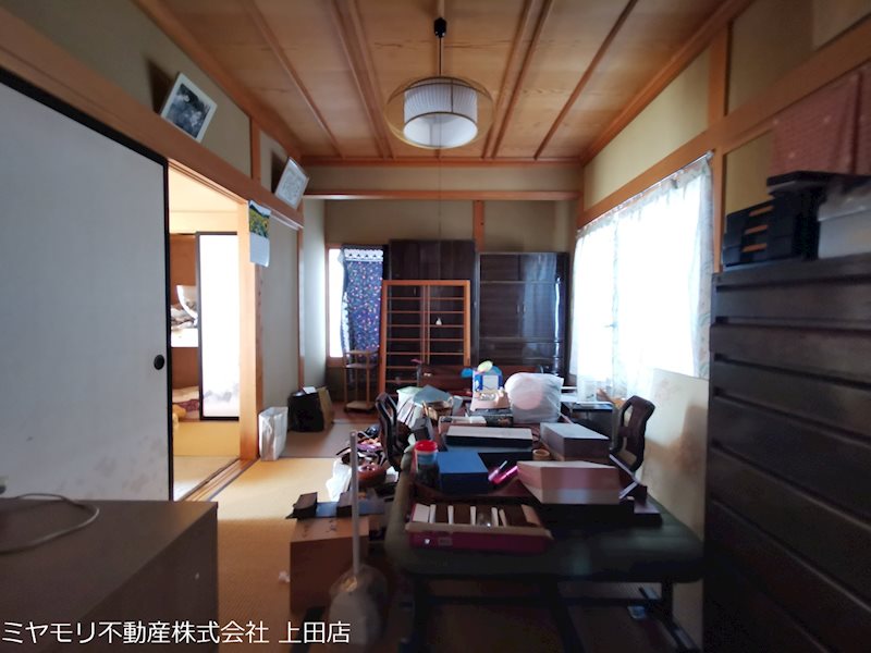 上田市生田　中古戸建 内観写真（リビング以外の居室）
