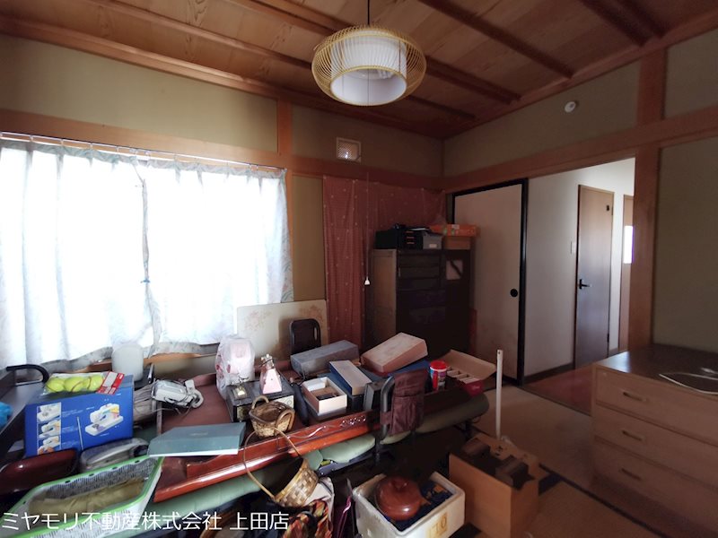 上田市生田　中古戸建 内観写真（リビング以外の居室）