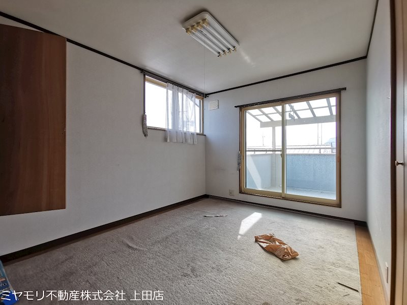 上田市生田　中古戸建 内観写真（リビング以外の居室）