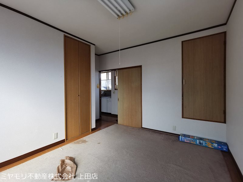 上田市生田　中古戸建 内観写真（リビング以外の居室）