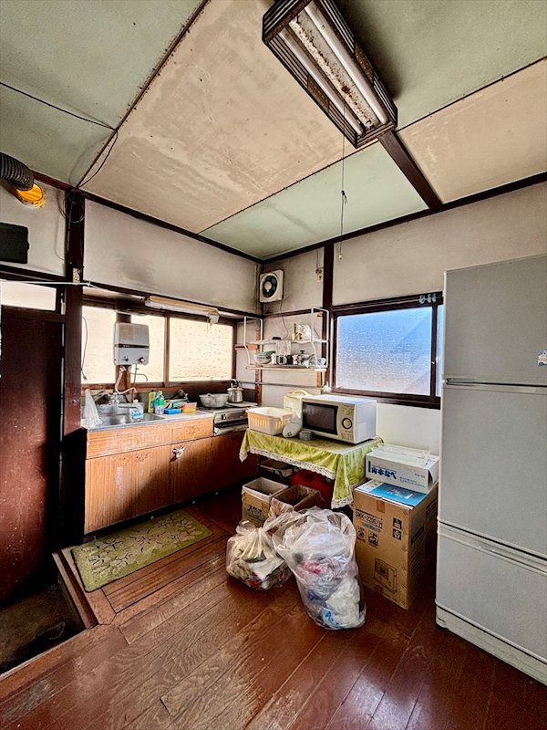 佐久市甲　中古戸建 内観写真（キッチン）