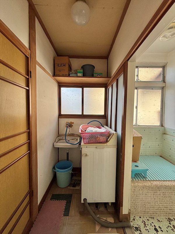 佐久市甲　中古戸建 内観写真（洗面台・洗面所）