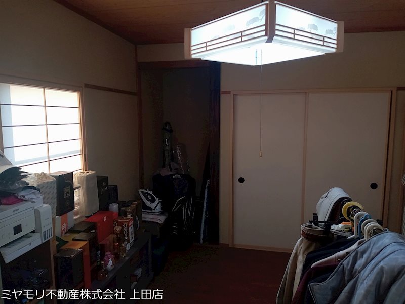 上田市材木町　中古戸建 内観写真（リビング以外の居室）