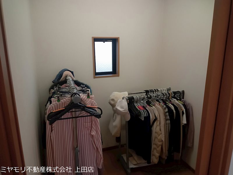 上田市材木町　中古戸建 内観写真（収納）
