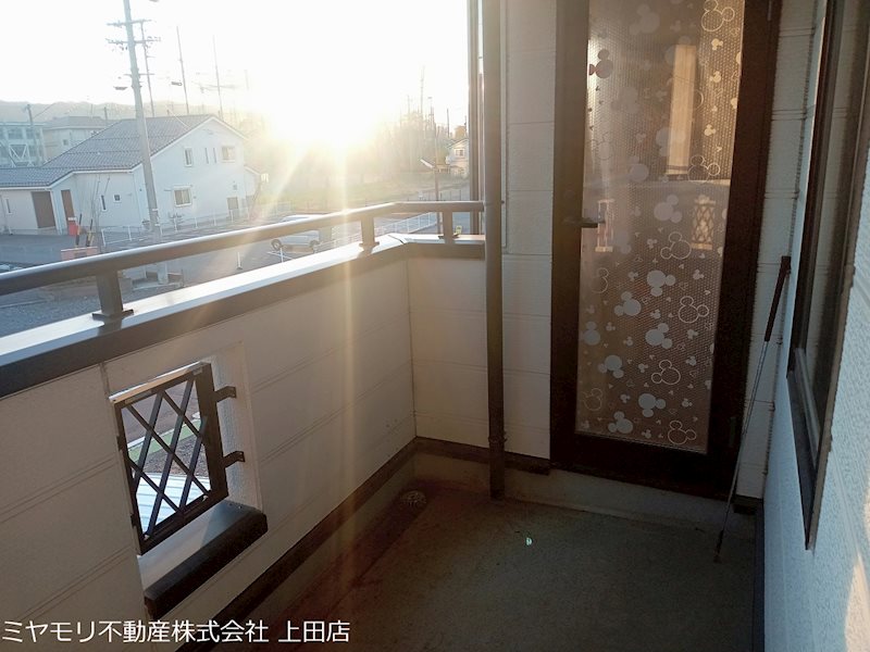 上田市材木町　中古戸建 現地写真（バルコニー）