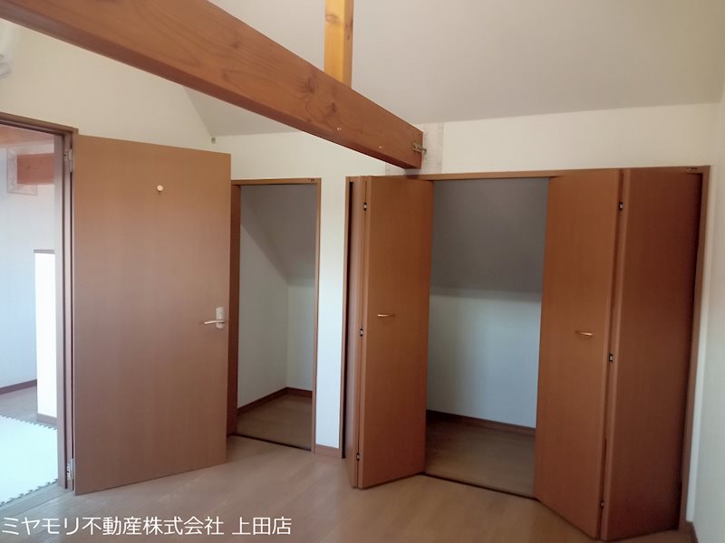 上田市材木町　中古戸建 内観写真（収納）