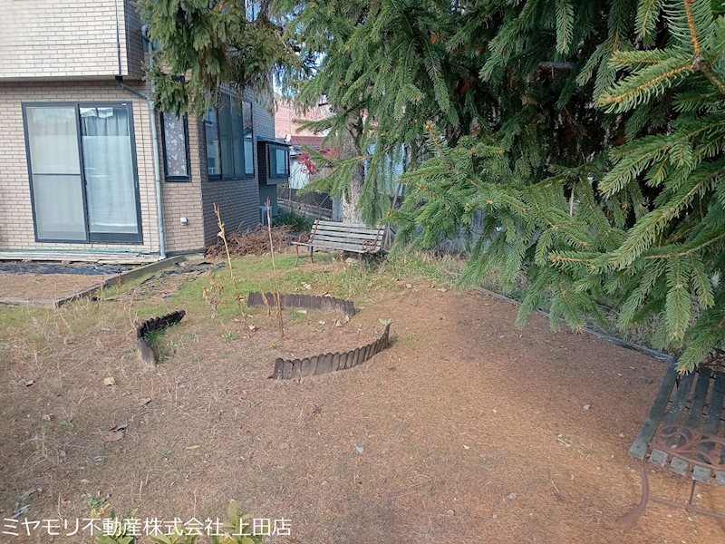 上田市材木町　中古戸建 現地写真（庭）