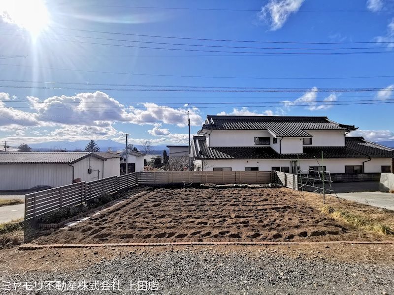 東御市祢津　中古戸建 現地写真（庭）