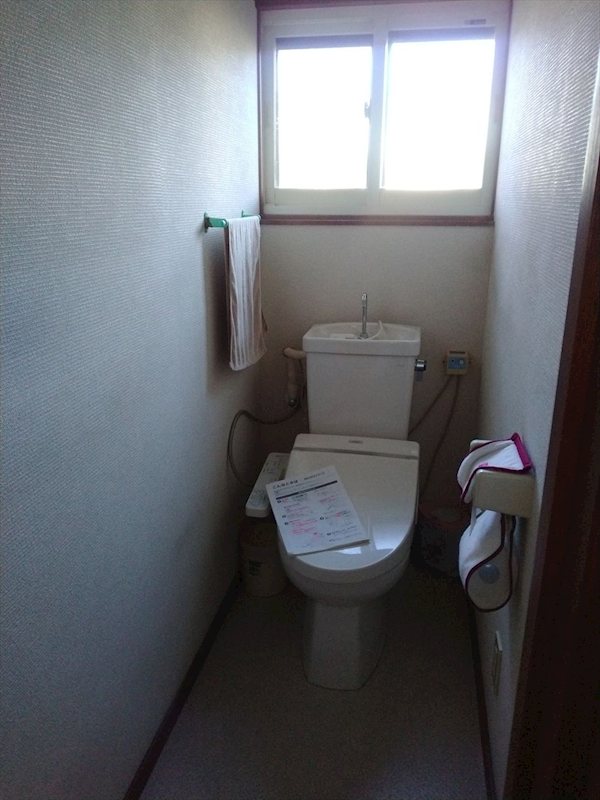 佐久市新子田　中古戸建 内観写真（トイレ）