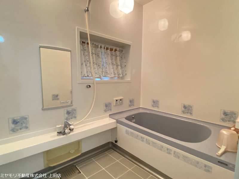 【商談中】上田市小泉　中古戸建 内観写真（浴室）