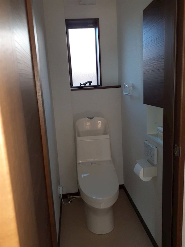 佐久市長土呂　中古戸建 内観写真（トイレ）
