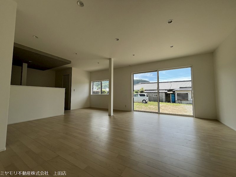 坂城町中之条　中古戸建 内観写真（リビング）