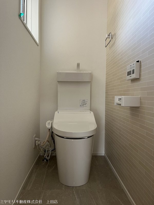 坂城町中之条　中古戸建 内観写真（トイレ）