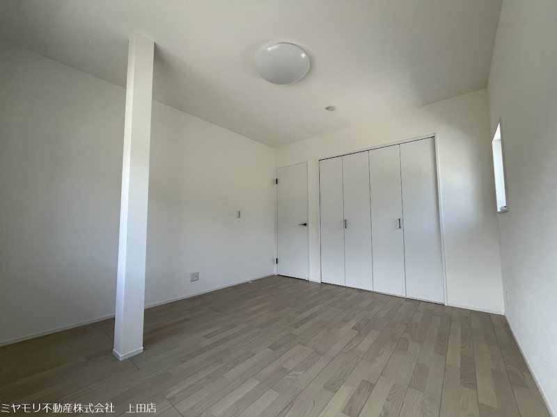 坂城町中之条　中古戸建 内観写真（リビング以外の居室）