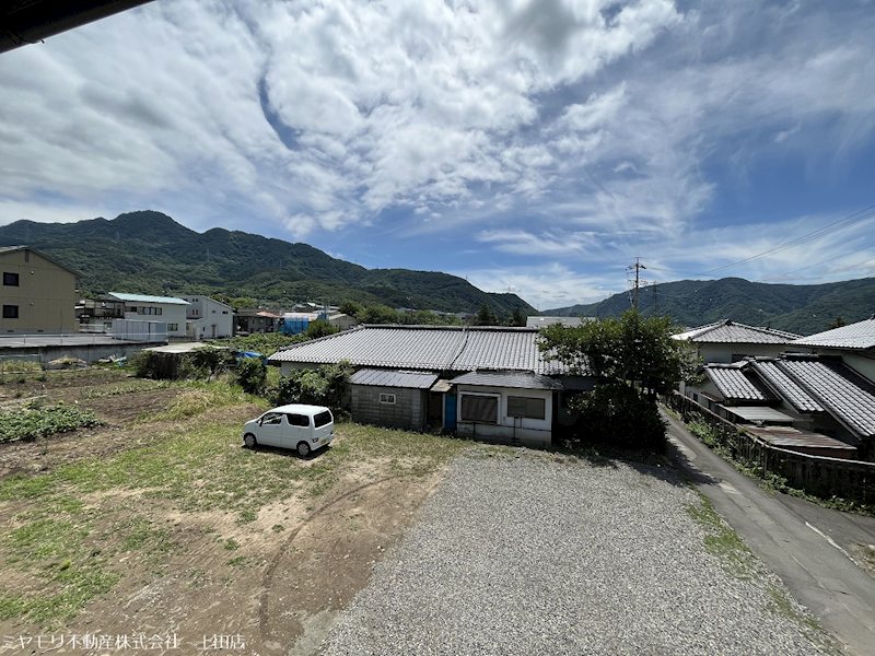 坂城町中之条　中古戸建 現地写真（庭）