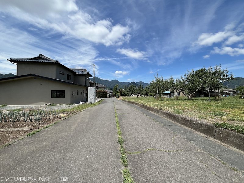 坂城町中之条　中古戸建 現地写真（前面道路含む現地写真）