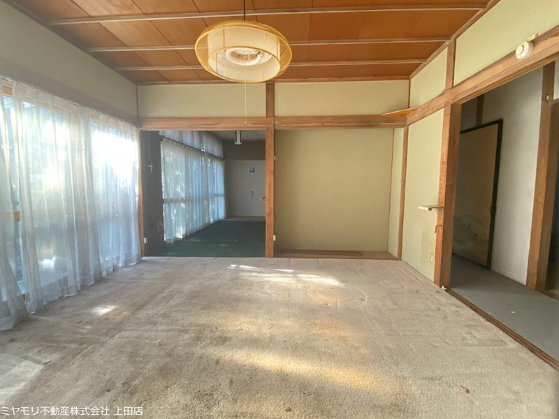 東御市県　中古戸建 内観写真（リビング以外の居室）