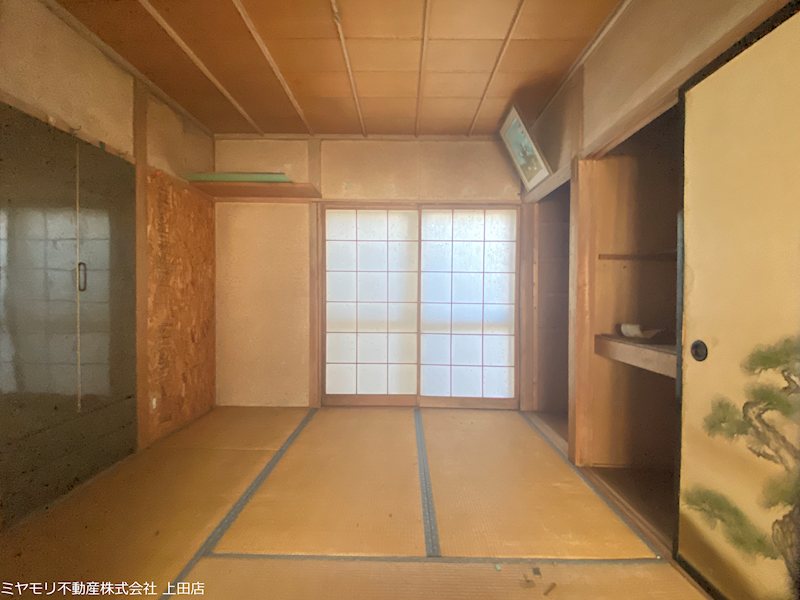 東御市県　中古戸建 内観写真（リビング以外の居室）
