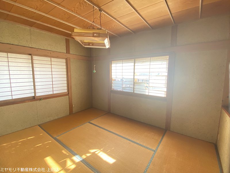 東御市県　中古戸建 内観写真（リビング以外の居室）