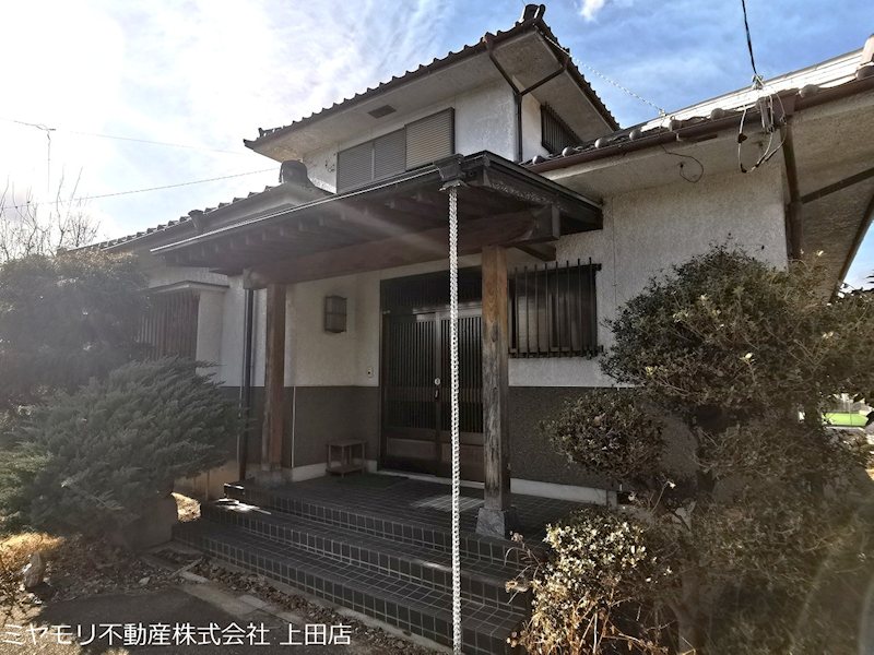 【商談中】上田市常磐城1丁目　中古戸建 現地写真