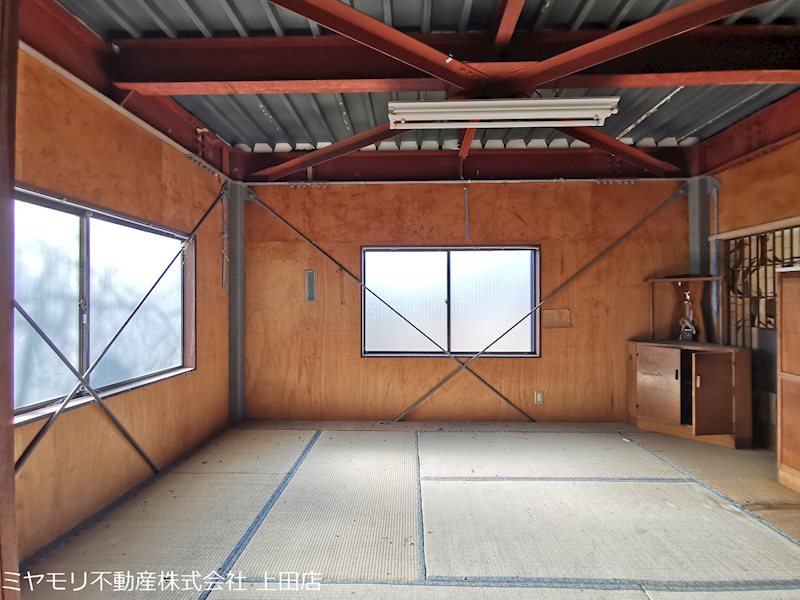 【商談中】上田市常磐城1丁目　中古戸建 現地写真