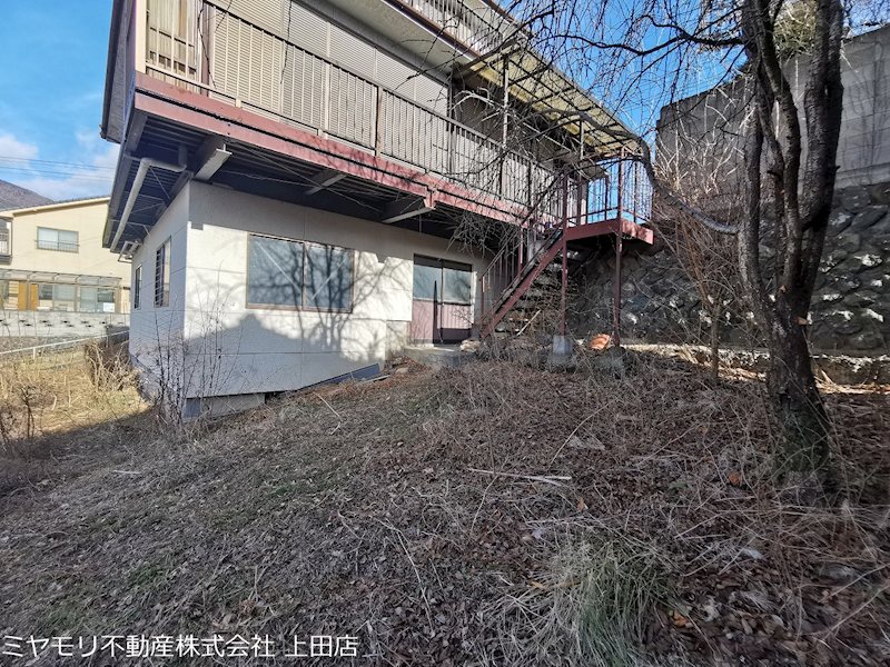 【商談中】上田市常磐城1丁目　中古戸建 現地写真