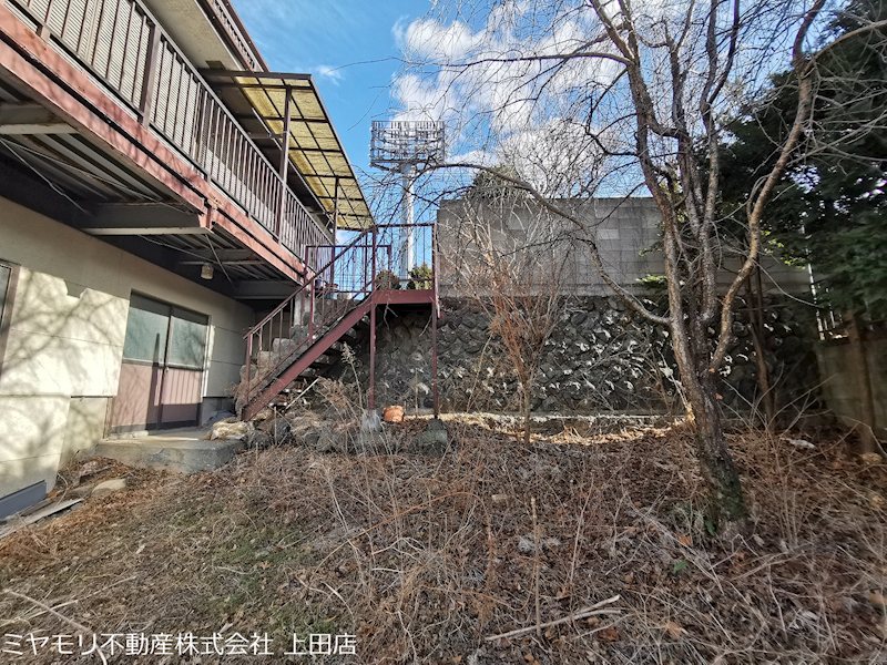 【商談中】上田市常磐城1丁目　中古戸建 現地写真