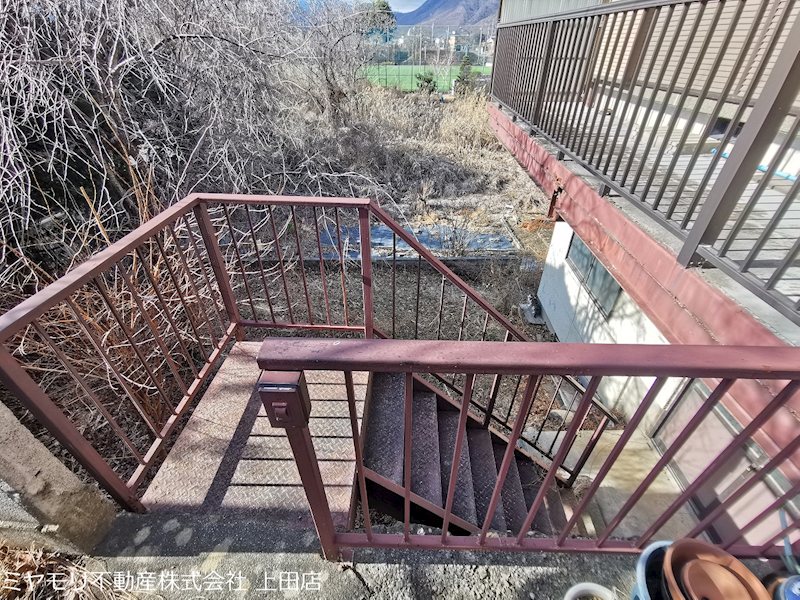 【商談中】上田市常磐城1丁目　中古戸建 現地写真