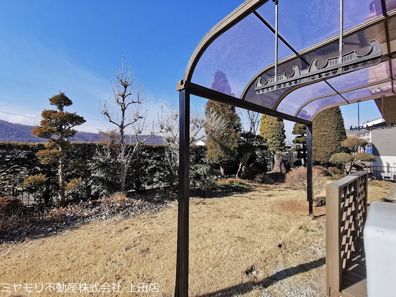 東御市加沢　中古戸建 現地写真（庭）